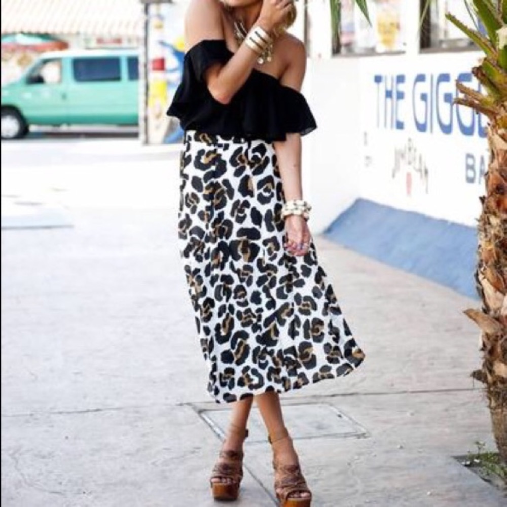 NWT Show Me Your Mumu Midi Skirt